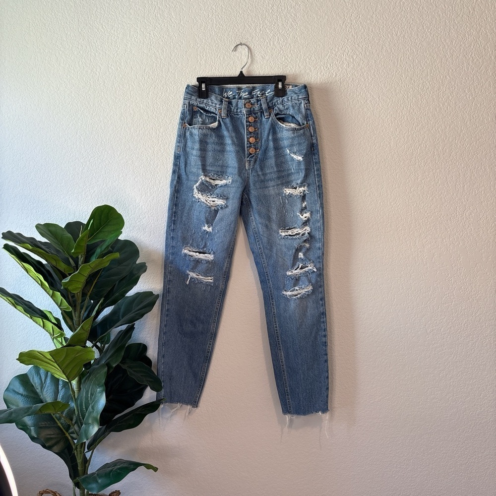 We The Free Blue high rise Jeans Distressed Relaxed Fit